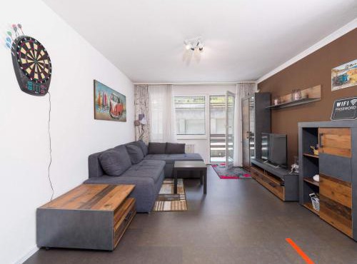 Bright 2BR Davos Apt with Parking and Balcony
