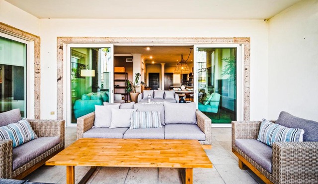 Casa Cascada Cabo Poolside Retreat, Minutes from Beach!