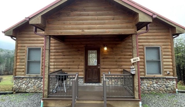 Charming Ruby Bear Home with Amazing View