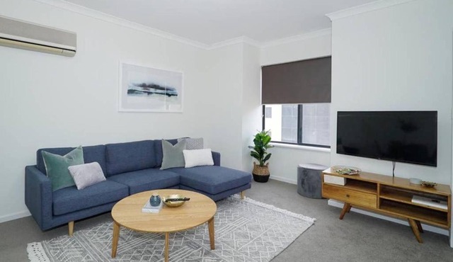 Classic East Perth - Close To Optus Stadium