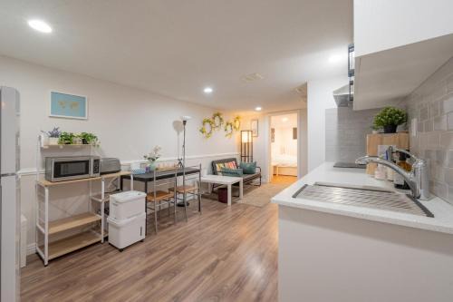 Comfy Private Basement- Scarborough
