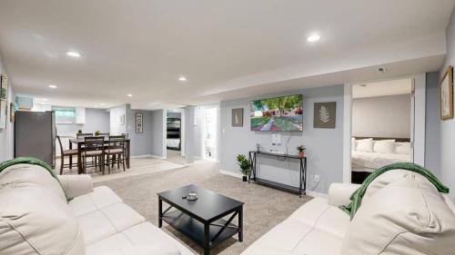Cozy Lower Affordable Apartment great for families