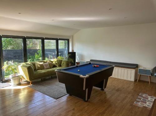 Crossing Retreat - POOL table, PROJECTOR, BARN