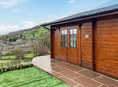 Crown Hill Lodge