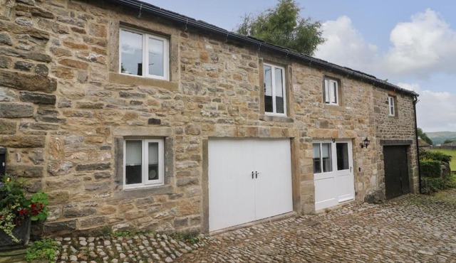 Darrowby Barn