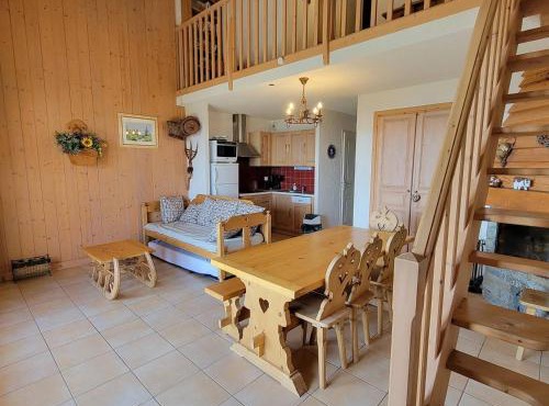 Duplex 8pers avec Balcon Sud, Cheminée, WIFI Gratuit - Animaux admis - Parking & Ménage en option - FR-1-393-63