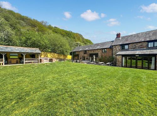 Duvale Barn