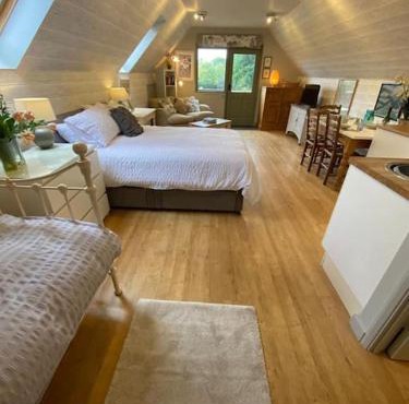 Hazelhurst - close to Bewl Water, Ticehurst