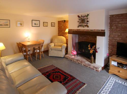 Hollyhocks Cottage