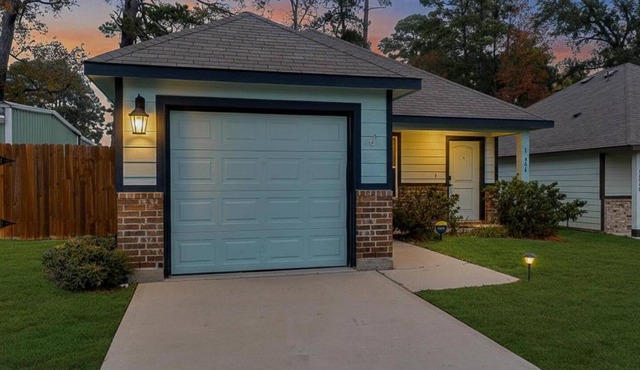 Lake Conroe Escape - Docked at the Cove 3BR