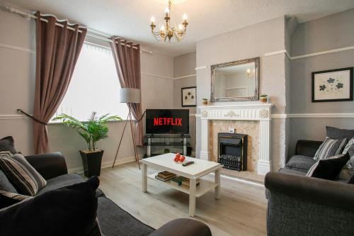 Manvers House, Rotherham for contractors, Families, free parking, Spacious, WIFI, modern