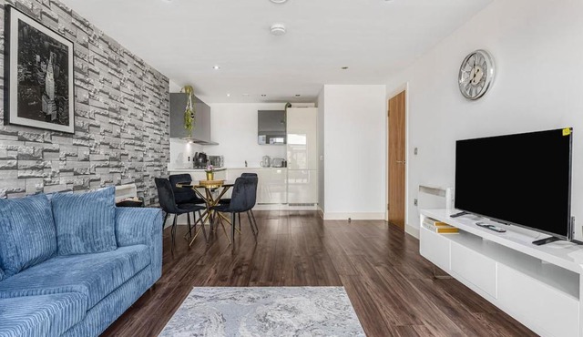 Modern 1-Bed Flat in Jewellery Quarter