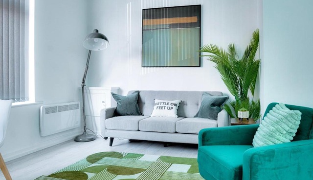 Modern 2 bedroom flat - 15 minutes to Liverpool
