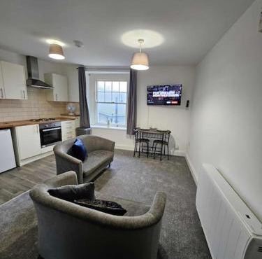 Modern Town Centre Apartment in Neath