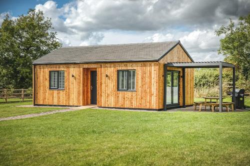 Oak Lodge