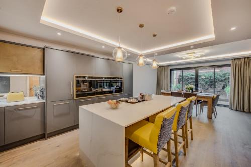 Quadrant House