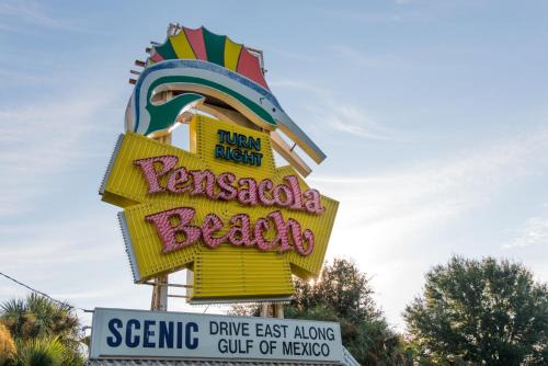Regency Cabanas A1 by Gulf Coast Getaways