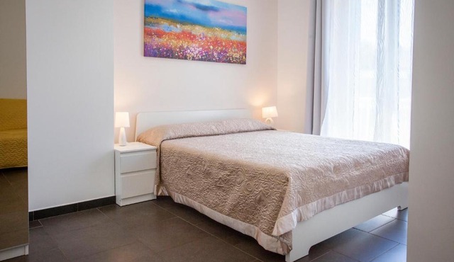 Rosella's apartment