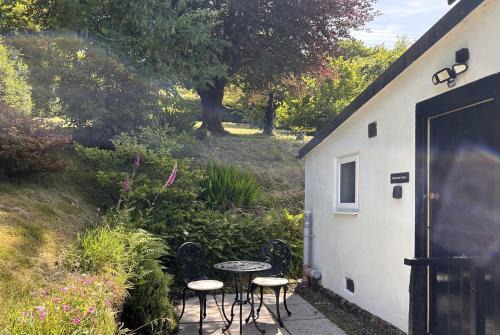 Rubybank Bothy, overlooking Loch Fyne