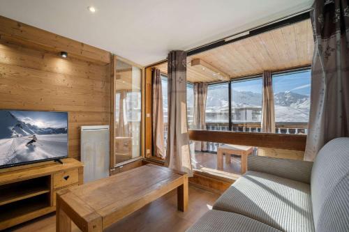 Ski in and out Bright Alpine Flat with Mountain view