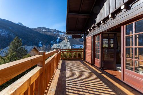 South-facing Chalet With Views