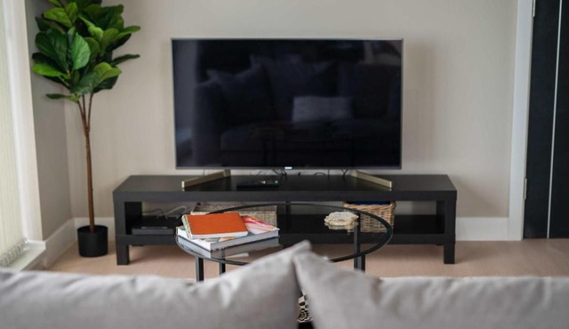 Spacious 1BED Birmingham Apartment w Roof Terrace