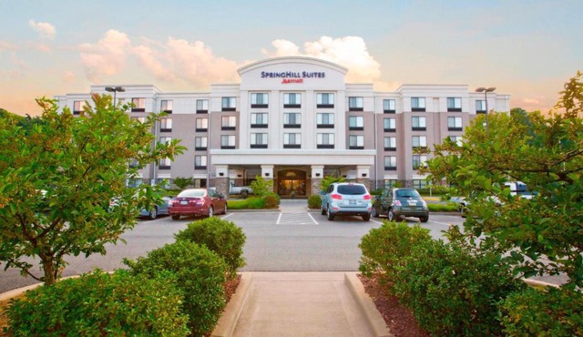 SpringHill Suites Pittsburgh Mills