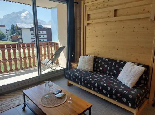 Studio 28m² 4 pers, sauna, pied des pistes - FR-1-516-223