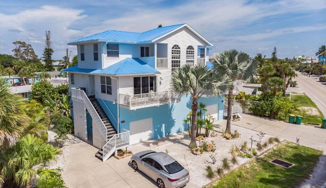 Sunset Views Steps From The Beach Duplex