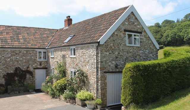 Whitcombe Cottage