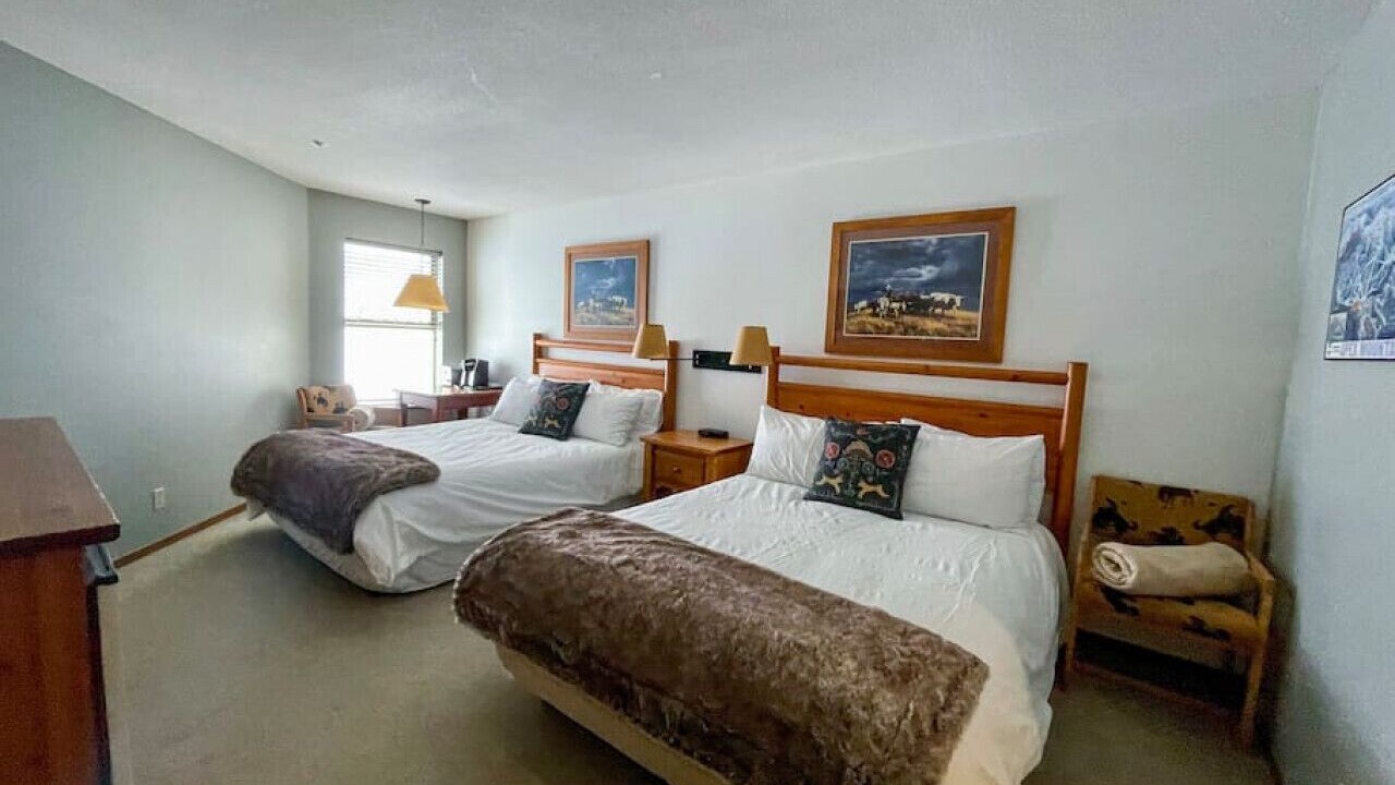 Photo of Bedroom in Apex Mountain