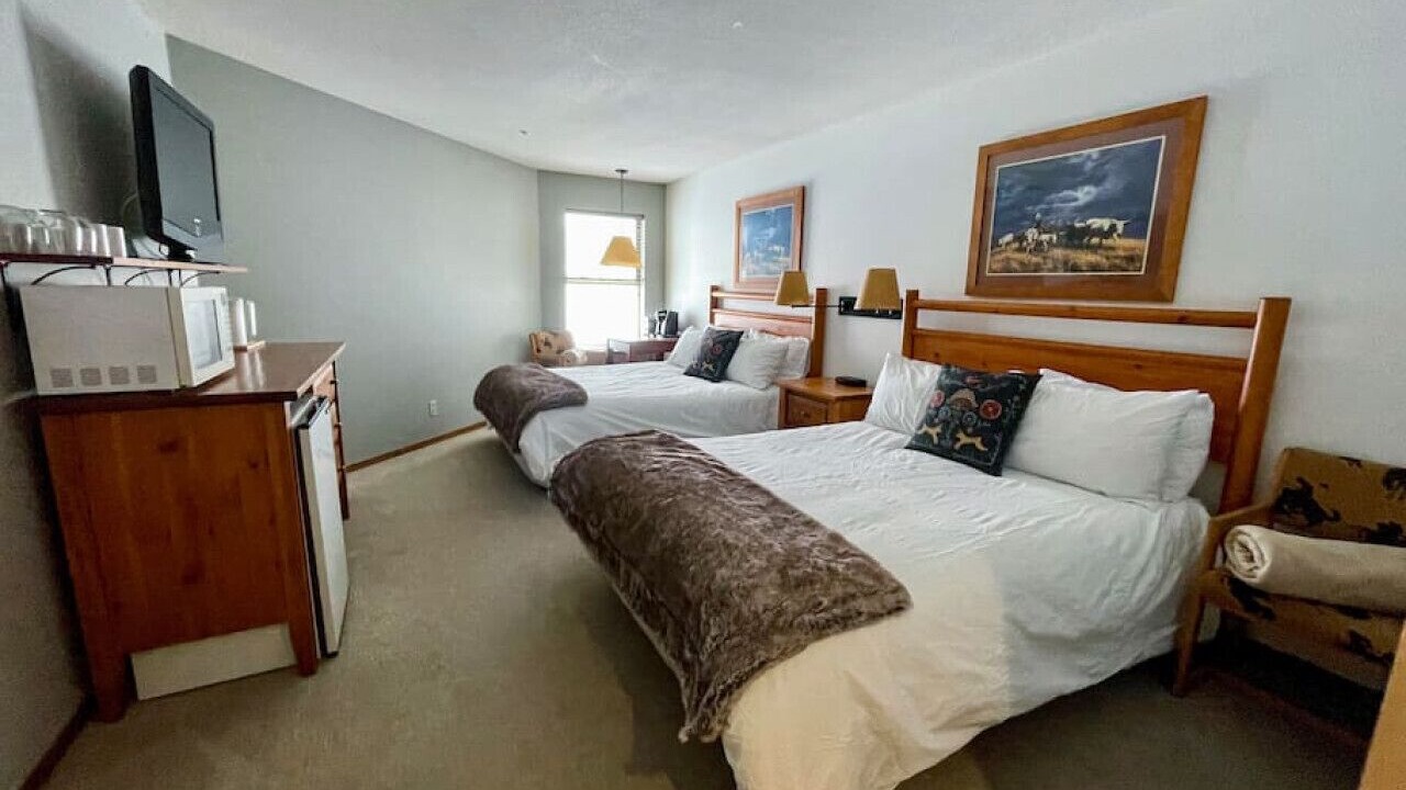 Photo of Bedroom in Apex Mountain