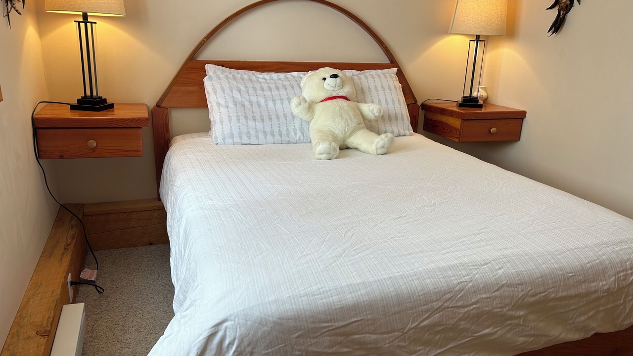 Photo of Bedroom in Apex Mountain