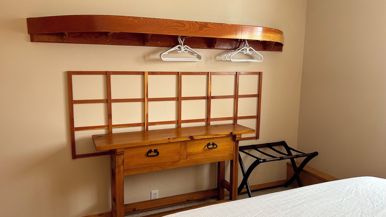 Photo of Bedroom in Apex Mountain