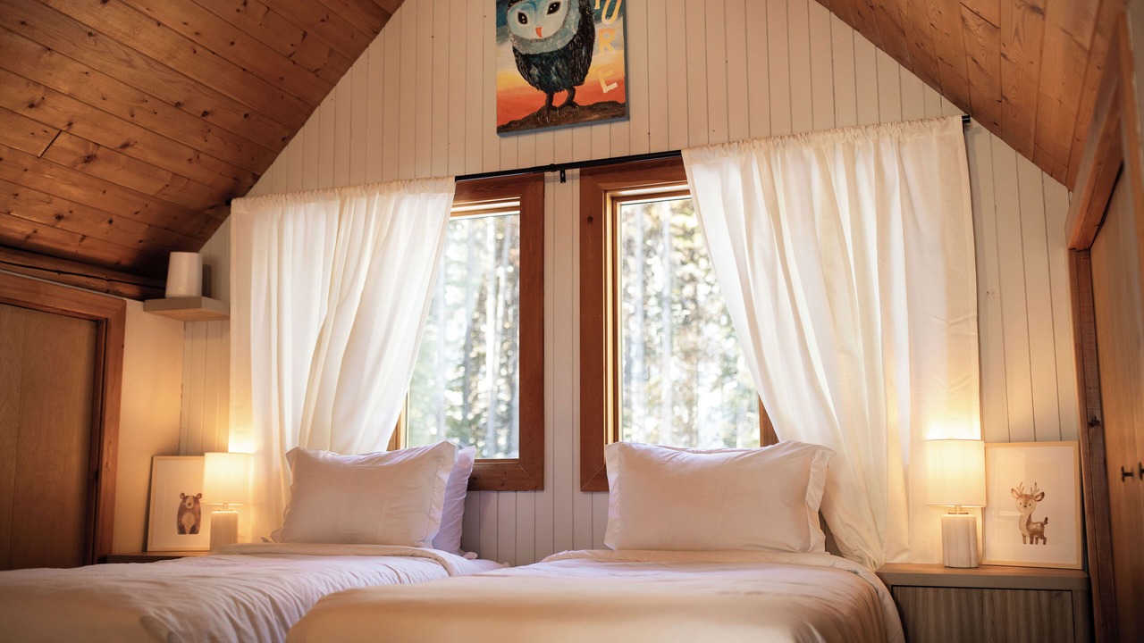 Photo of Bedroom in Apex Mountain
