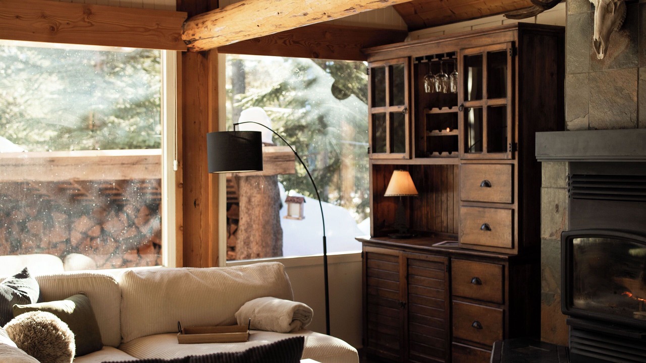Photo of Livingroom in Apex Mountain